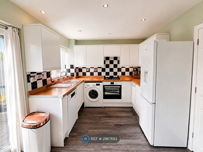 2 Bedroom Terraced House To Rent In Bushbarns, Waltham Cross, EN7