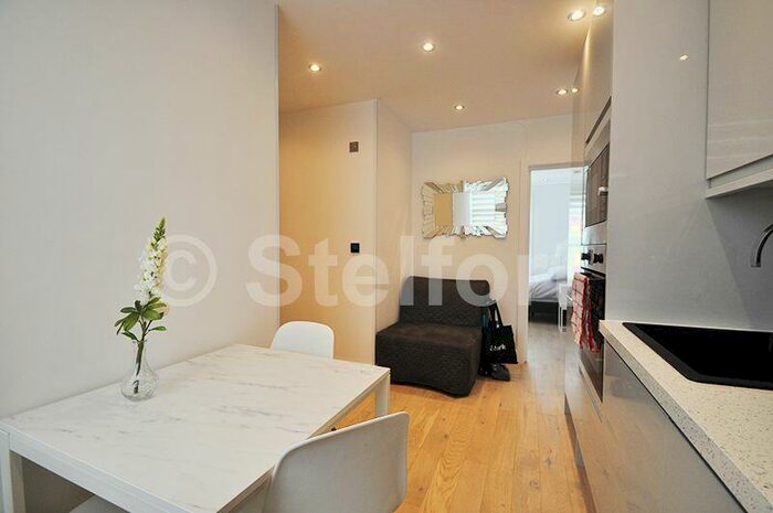 Studio To Rent In Junction Road, London, N19