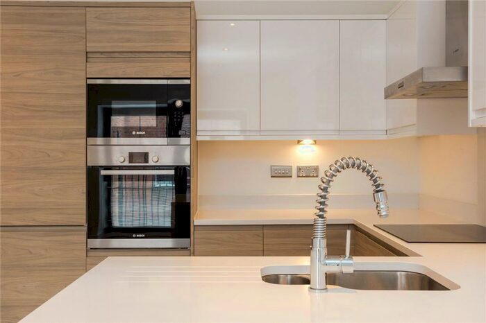 2 Bedroom Apartment To Rent In Alexander House, Cuppin Street, Chester, CH1