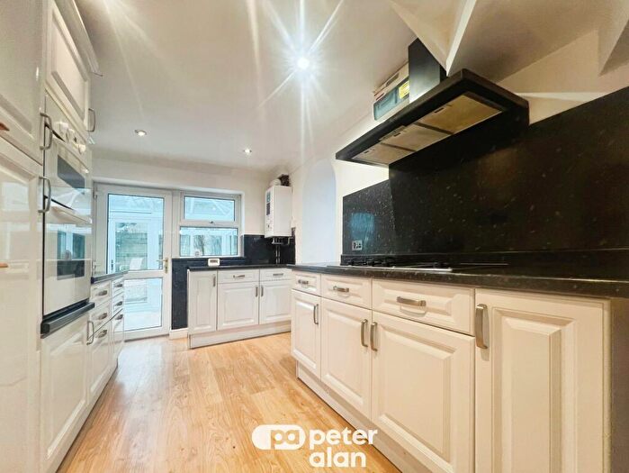 3 Bedroom House To Rent In Ambergate Drive, Pontprennau, Cardiff, CF23