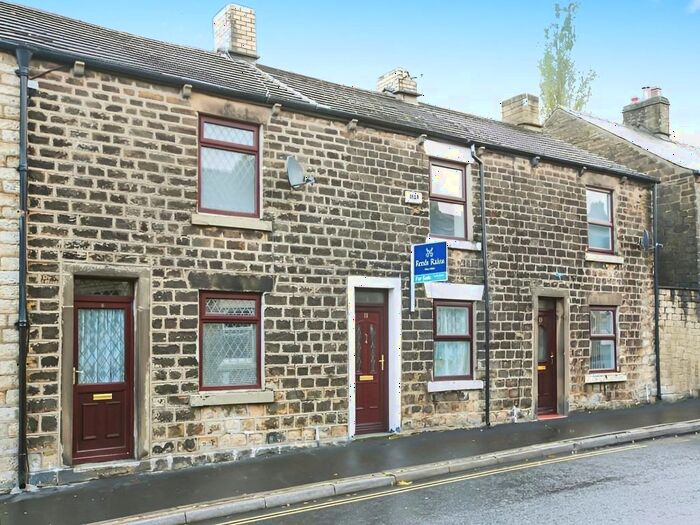 2 Bedroom Terraced House To Rent In Sheffield Road, Glossop, Derbyshire, SK13