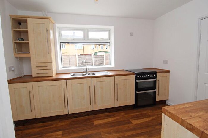 3 Bedroom Semi-detached House For Sale In Chidwall Road, Woodhouse Park, M22