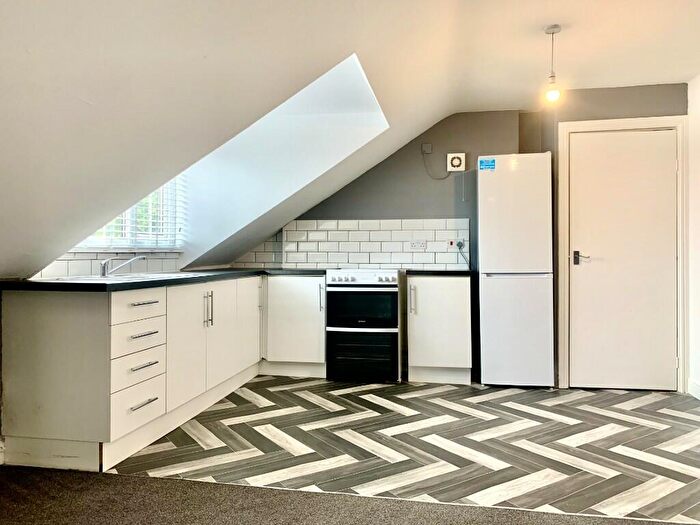 2 Bedroom Flat To Rent In Albert Drive, Bootle, Merseyside, L9