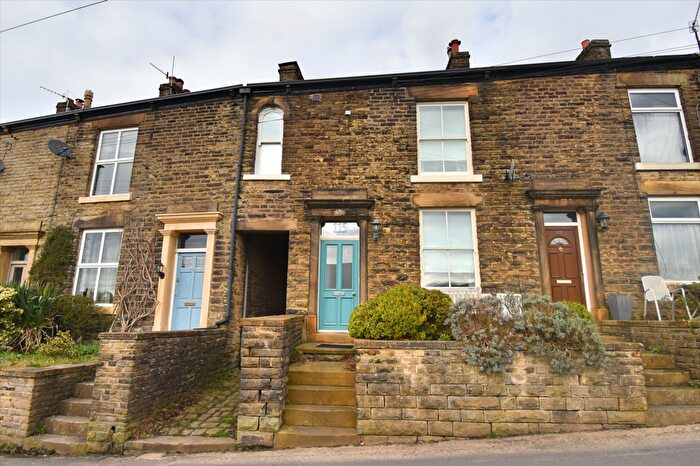 2 Bedroom Terraced House For Sale In Kinder Road, Hayfield, SK22