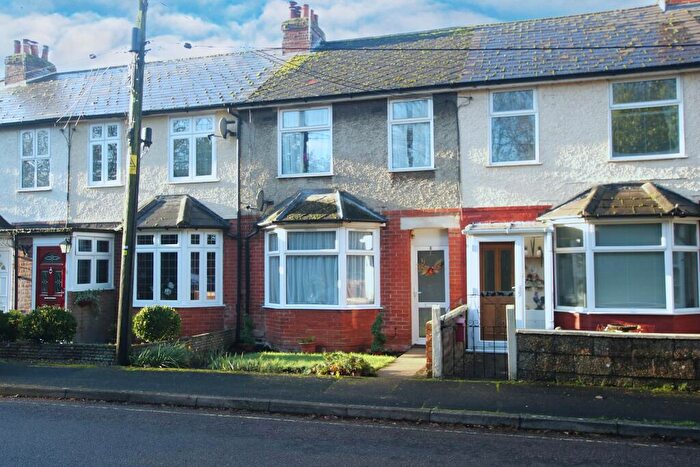 3 Bedroom Terraced House For Sale In Romsey, SO51