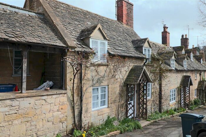 2 Bedroom Cottage To Rent In Vineyard Street, Winchcombe, Cheltenham, GL54