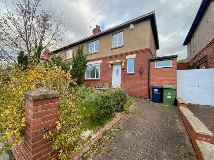 3 Bedroom Semi-Detached House To Rent In Brixham Avenue, Gateshead, NE9