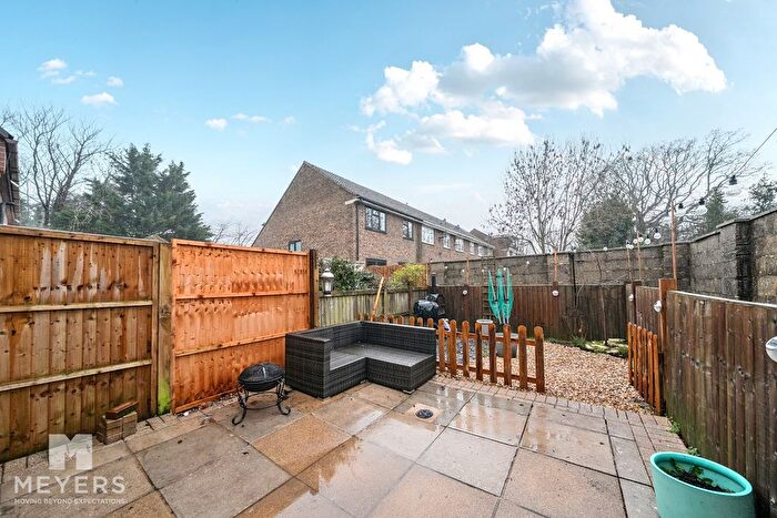 2 Bedroom End Terrace House For Sale In Georges Mews, Wimborne, BH21