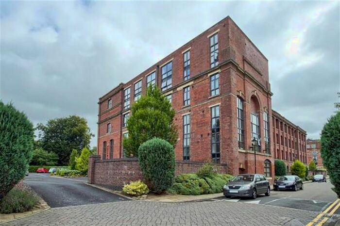 2 Bedroom Flat To Rent In Valley Mill, Cottonfields, Bolton, BL7