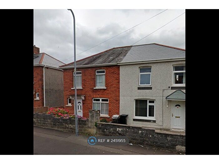 3 Bedroom Semi-Detached House To Rent In Ruskin Street, Neath, SA11