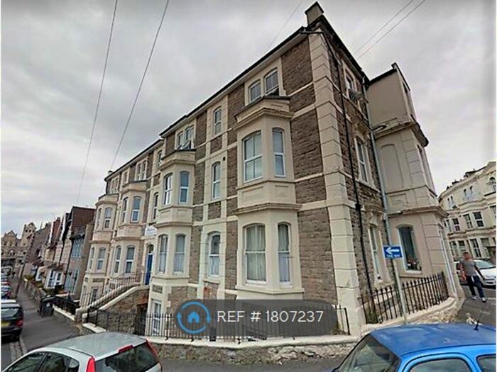 3 Bedroom Flat To Rent In Baymead Apartments, Weston-Super-Mare, BS23