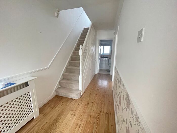 3 Bedroom Terraced House To Rent In Longview Way, Romford, RM5