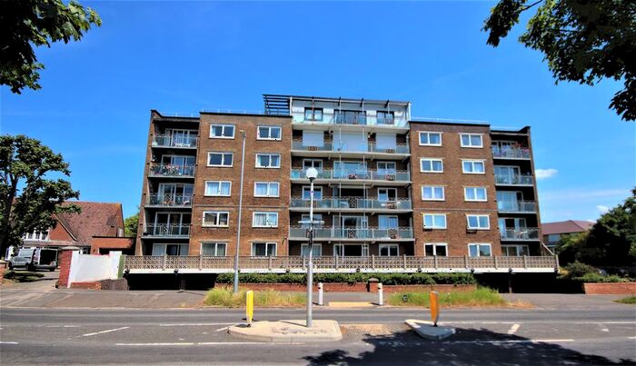 3 Bedroom Flat To Rent In Sutherland Avenue, Bexhill-On-Sea, TN39