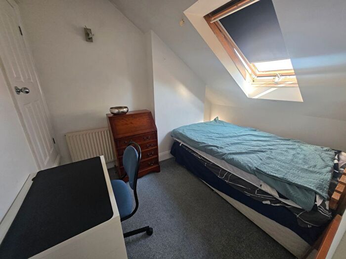 1 Bedroom Flat To Rent In Denmark Villas, Hove, BN3