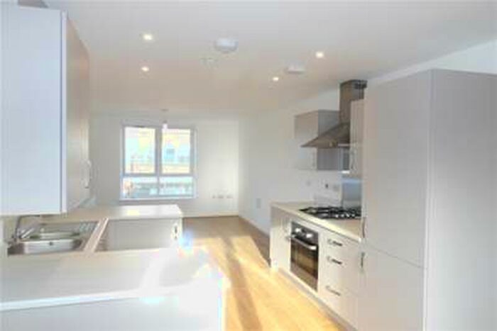 1 Bedroom Flat To Rent In Horley, RH6