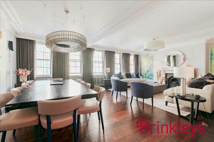 2 Bedroom Flat To Rent In Upper Brook Street, London, W1K