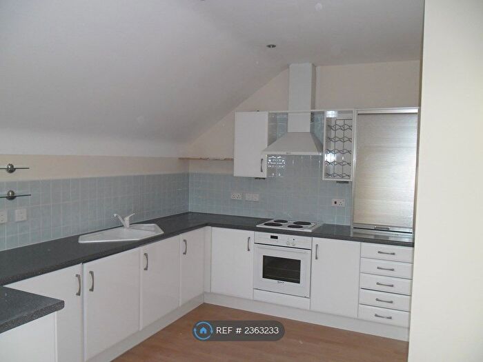 1 Bedroom Flat To Rent In The Chambers, Sale, M33