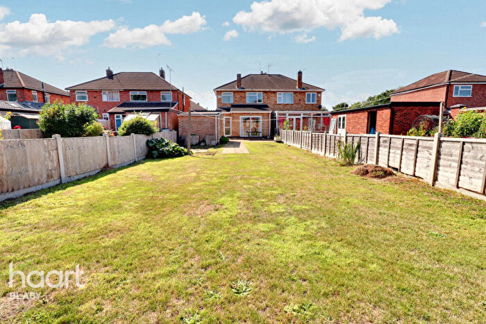 3 Bedroom Semi Detached House For Sale In New Street, Leicester, LE8