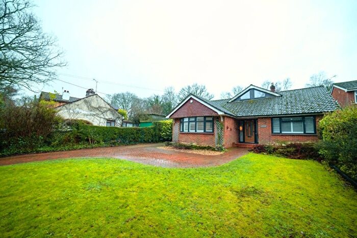 4 Bedroom Detached House For Sale In Barrow Hill Road, SO40