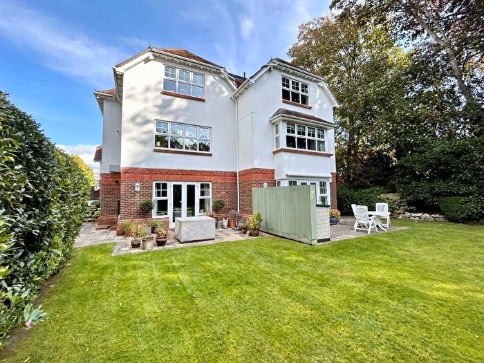 2 Bedroom Flat To Rent In Skerryvore Court, Westbourne, BH4