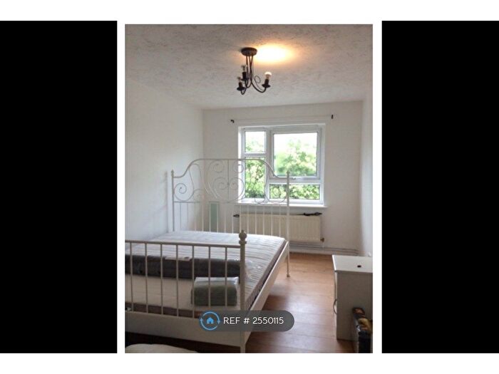 2 Bedroom Flat To Rent In Gibson Court, Harlow, CM18