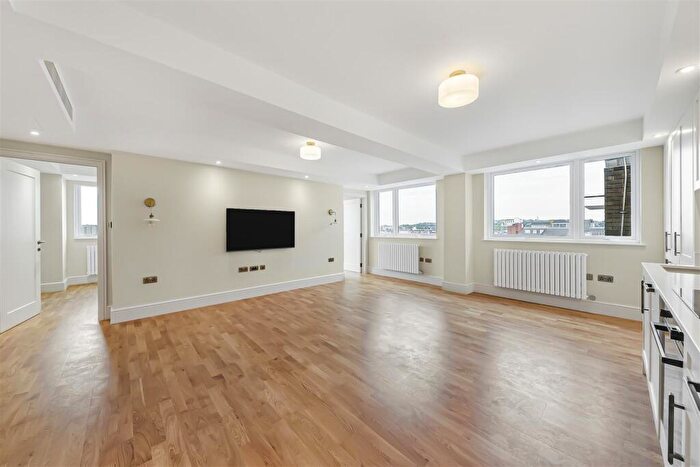 2 Bedroom Flat To Rent In Blair Court, Boundary Road, London, NW8