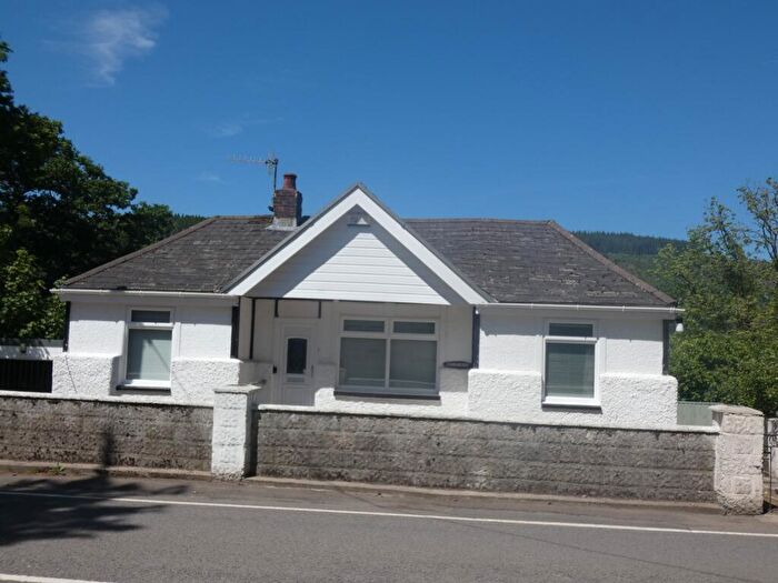 3 Bedroom Bungalow For Sale In Bellevue Bungalow, Clyne, Neath., SA11