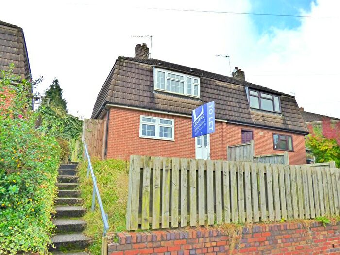 3 Bedroom Semi-Detached House To Rent In Bath Road, Silverdale, ST5