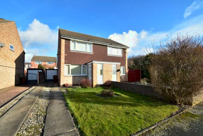 2 Bedroom Semi-Detached House To Rent In Athlone Rise, Garforth, LS25