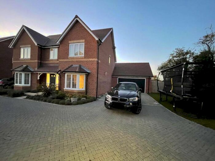 5 Bedroom House To Rent In Robinson Gardens, Bassingbourn, Royston, SG8