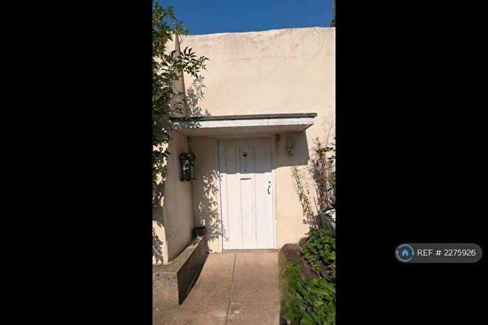 1 Bedroom Flat To Rent In Benedict Street, Glastonbury, BA6