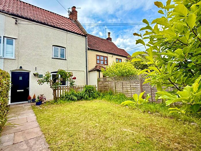 2 Bedroom Cottage For Sale In Wick Road, Bishop Sutton, BS39