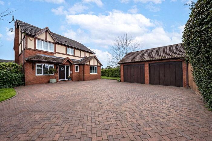 4 Bedroom Detached House For Sale In Selker Drive, Amington, Tamworth, B77