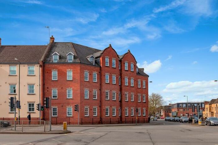 2 Bedroom Apartment To Rent In Peoples Place, Banbury, OX16