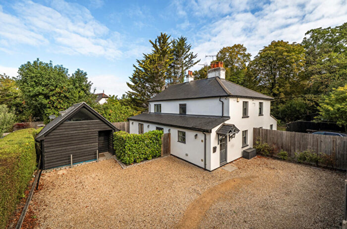 3 Bedroom Semi Detached House For Sale In North Street, Winkfield, Windsor, Berkshire, SL4