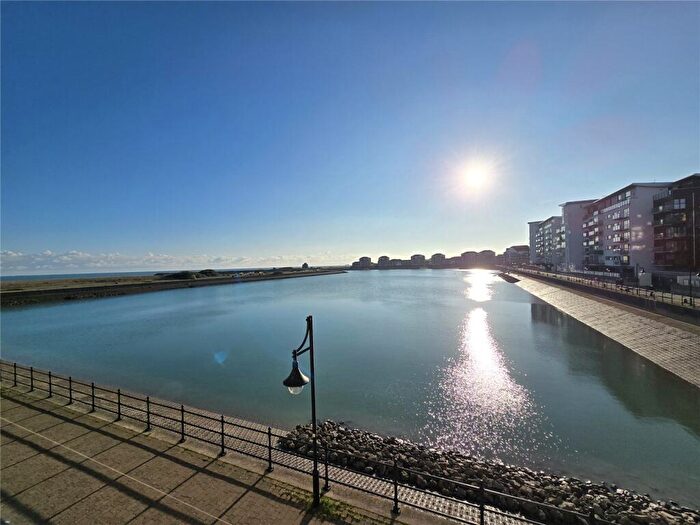 2 Bedroom Flat To Rent In Macquarie Quay, Eastbourne, East Sussex, BN23