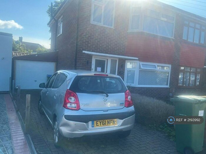 3 Bedroom Semi-Detached House To Rent In Foresters Crescent, Bexleyheath, DA7