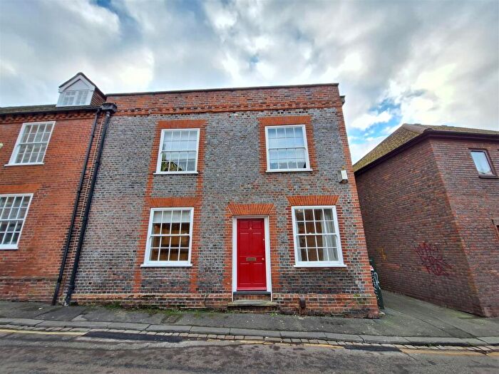 2 Bedroom Apartment To Rent In Church Street, Reading, RG1