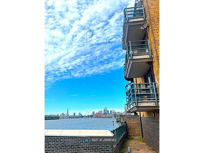 2 Bedroom Flat To Rent In Narrow Street, London, E14