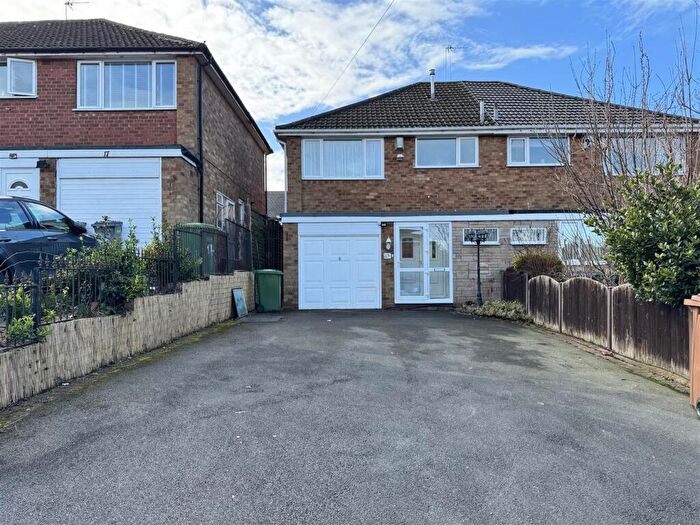 3 Bedroom House To Rent In Hillside Drive, Kingshurst, B37