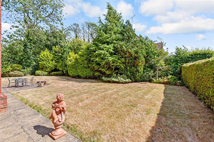 5 Bedroom Detached House For Sale In Canterbury Road, Etchinghill, Kent, CT18