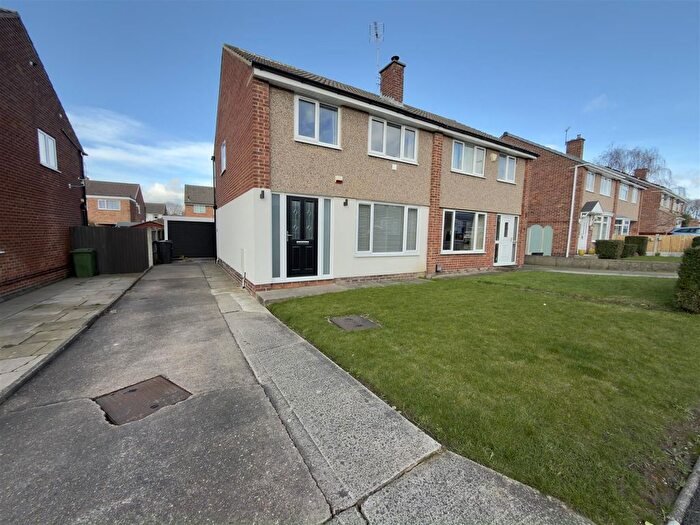 3 Bedroom Semi-Detached House For Sale In Ribblesdale Avenue, Garforth, Leeds, LS25