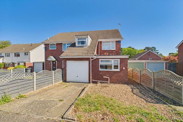 3 Bedroom Semi Detached House For Sale In Eppingham Close, Thetford, IP24