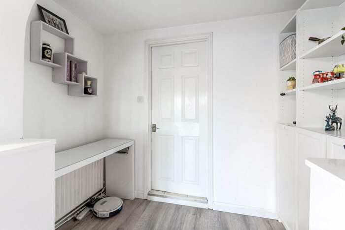 4 Bedroom Semi-Detached House For Sale In Whaddon Way, Bletchley, MK3