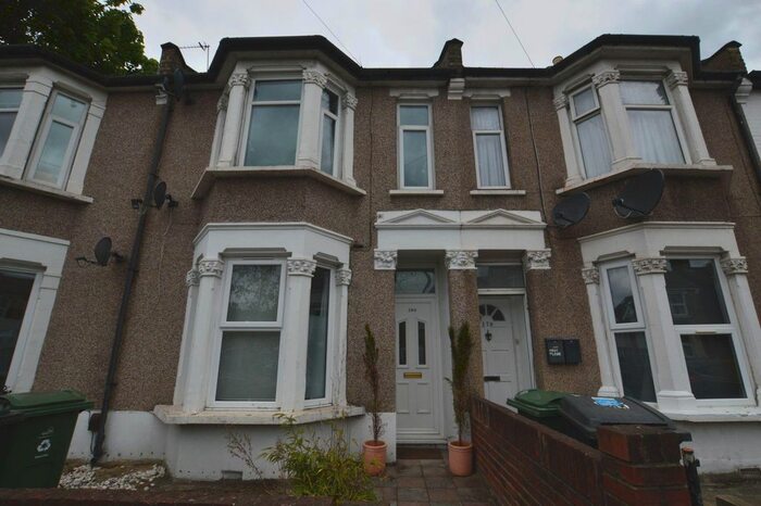 2 Bedroom Flat To Rent In Shernhall Street, Walthamstow, E17