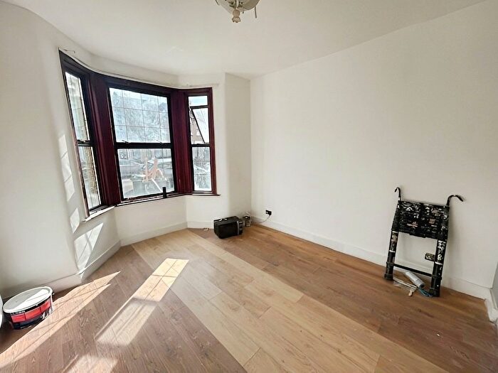 4 Bedroom Terraced House To Rent In Westwood Road, Ilford, IG3