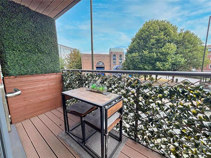 1 Bedroom Apartment To Rent In Ifield Road, Crawley, RH11