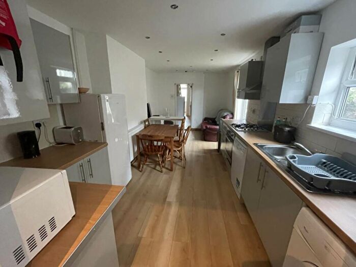 5 Bedroom House To Rent In Llantrisant Street, Cathays, Cardiff, CF24