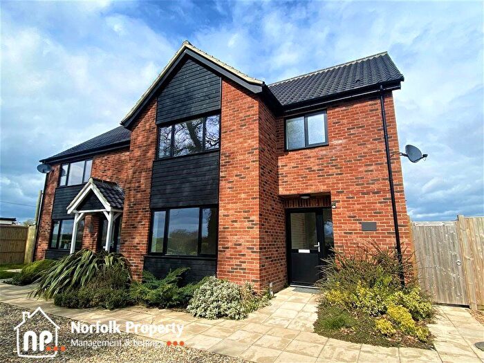 3 Bedroom Semi-Detached House To Rent In Alpington, NR14