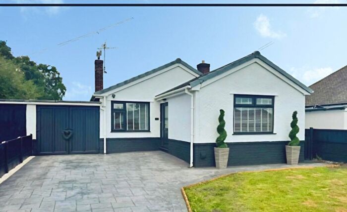 2 Bedroom Bungalow For Sale In Bryn Siriol, Coedpoeth, Wrexham, LL11